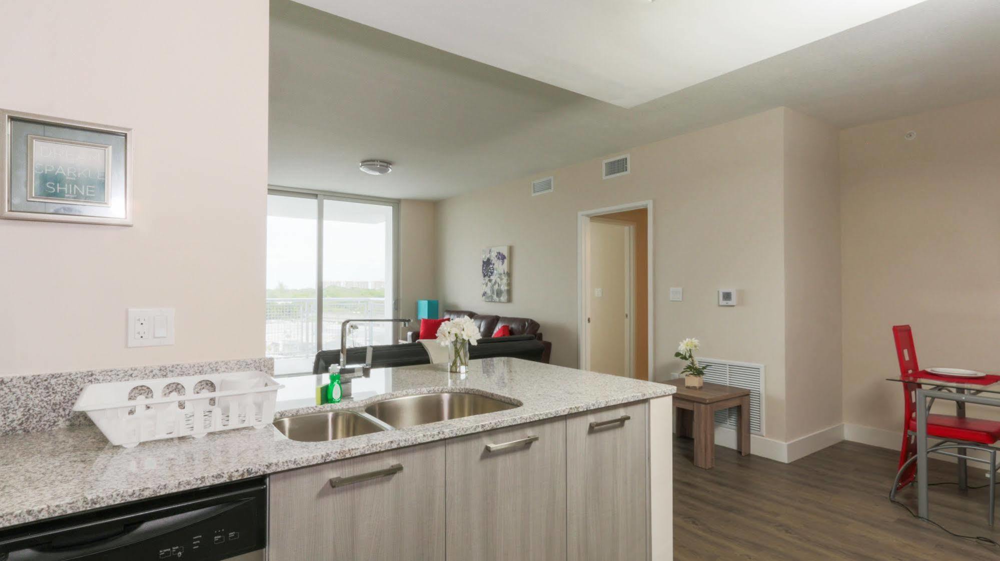 Pelicanstay In Coconut Grove Miami Coral Gables Εξωτερικό φωτογραφία
